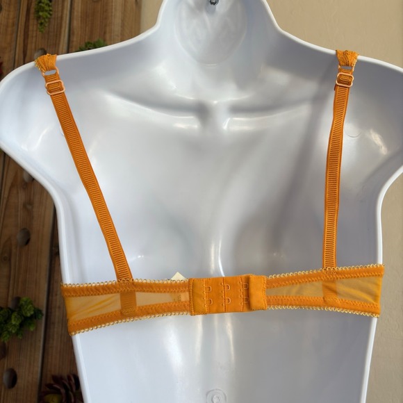Huit Paris Desi Bra 32C Sexy Romance France Vintage Underwire Orange Lace Lined - Picture 4 of 9
